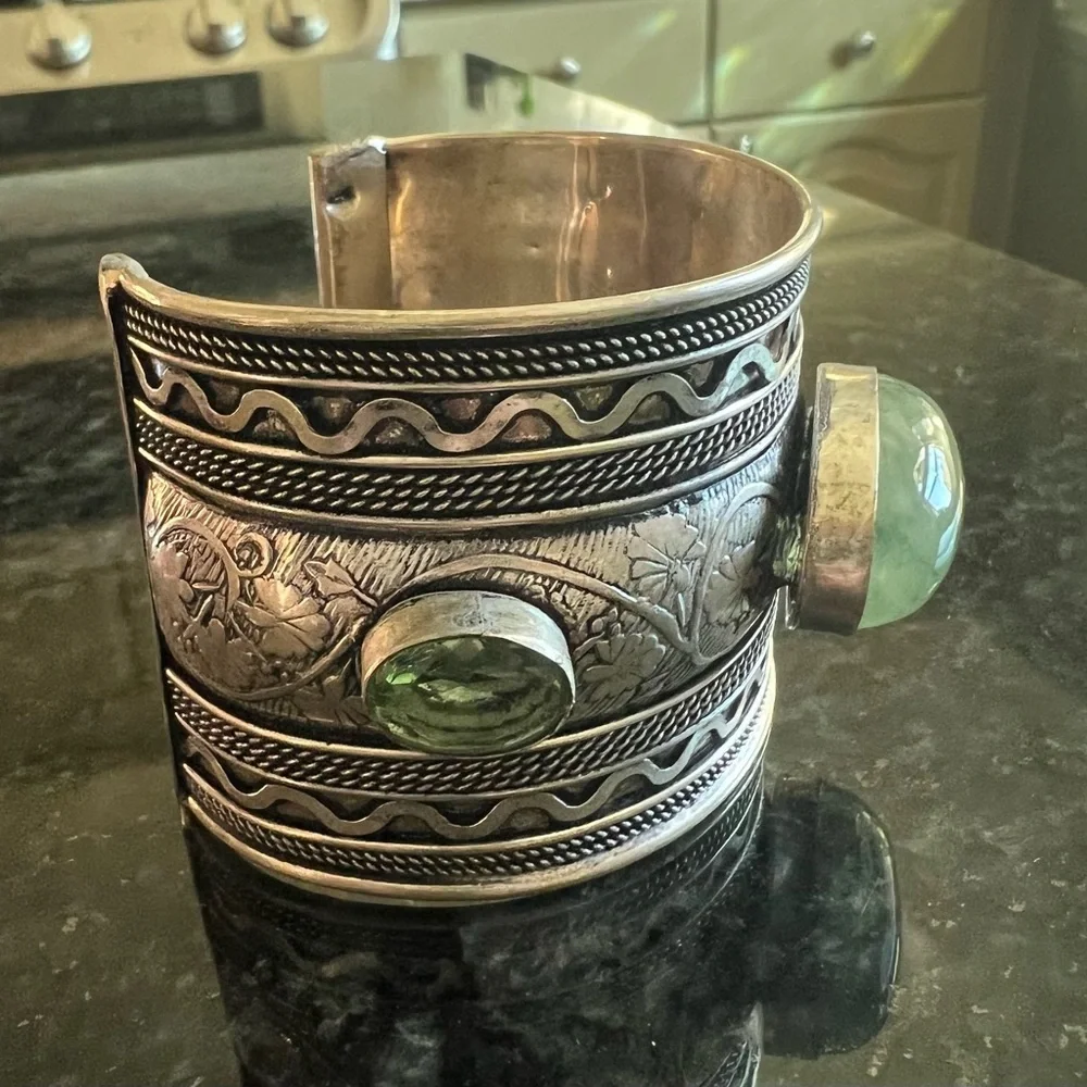 Silver and jadeite bracelet - Picture 2 of 2